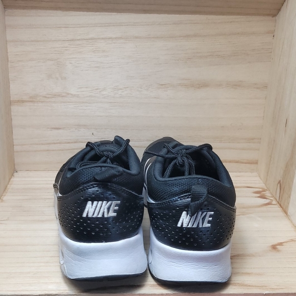 Nike Womens Air Max Thea Gymnastics Shoes - Picture 7 of 10